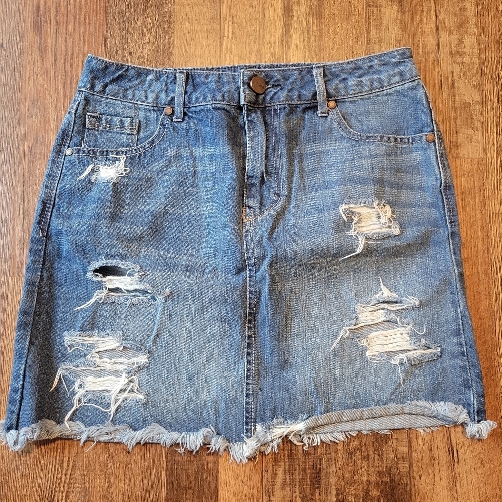 1822 Denim Distressed Cotton Denim Mini Skirt